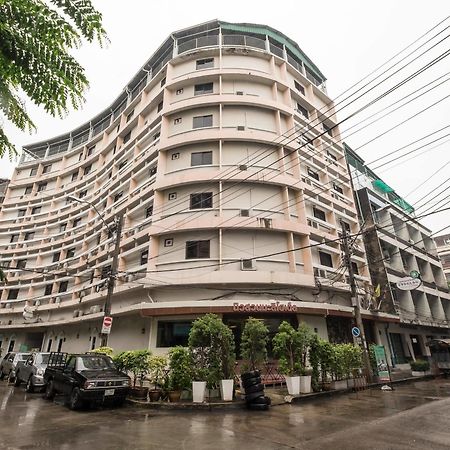 New Suanmali hotel Bangkok Bagian luar foto