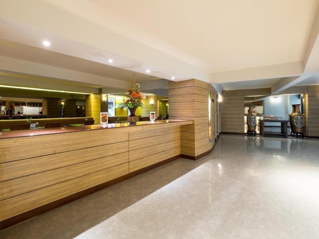 New Suanmali hotel Bangkok Bagian luar foto
