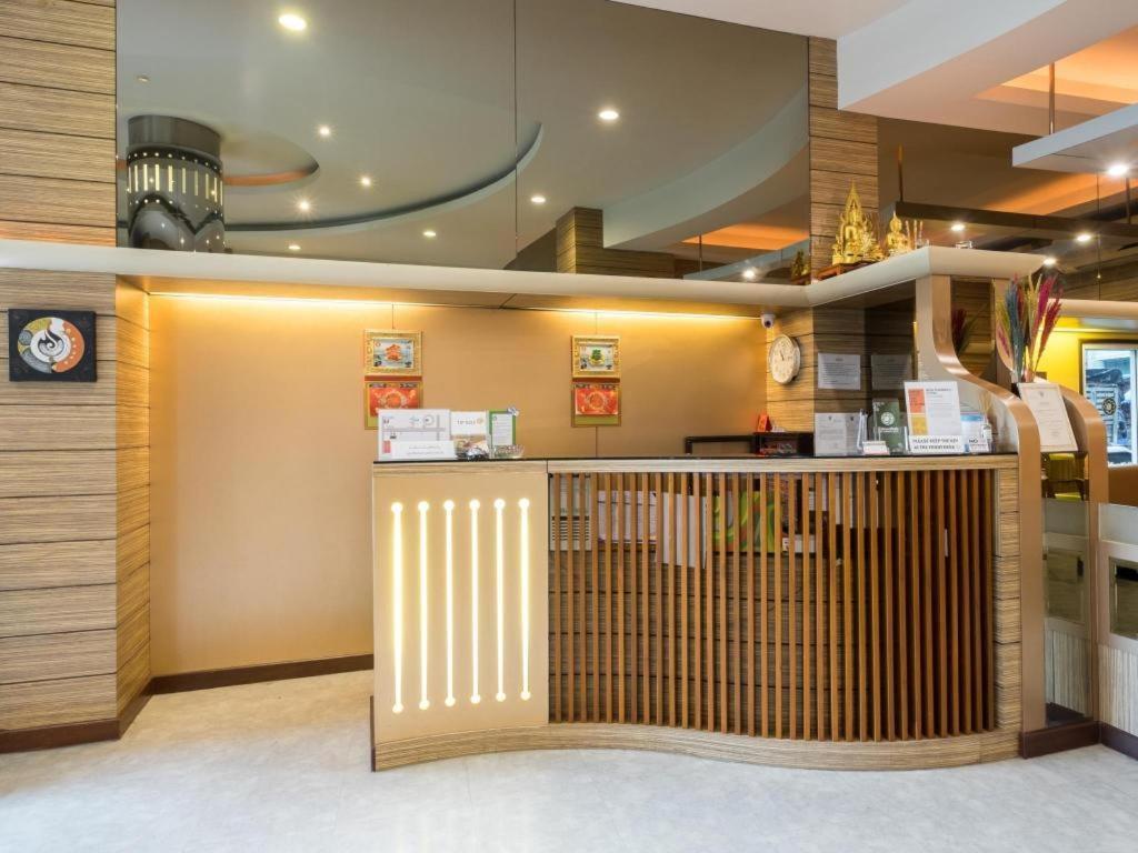 New Suanmali hotel Bangkok Bagian luar foto
