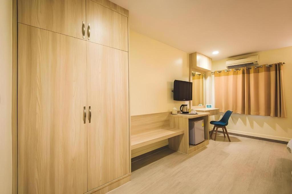 New Suanmali hotel Bangkok Bagian luar foto