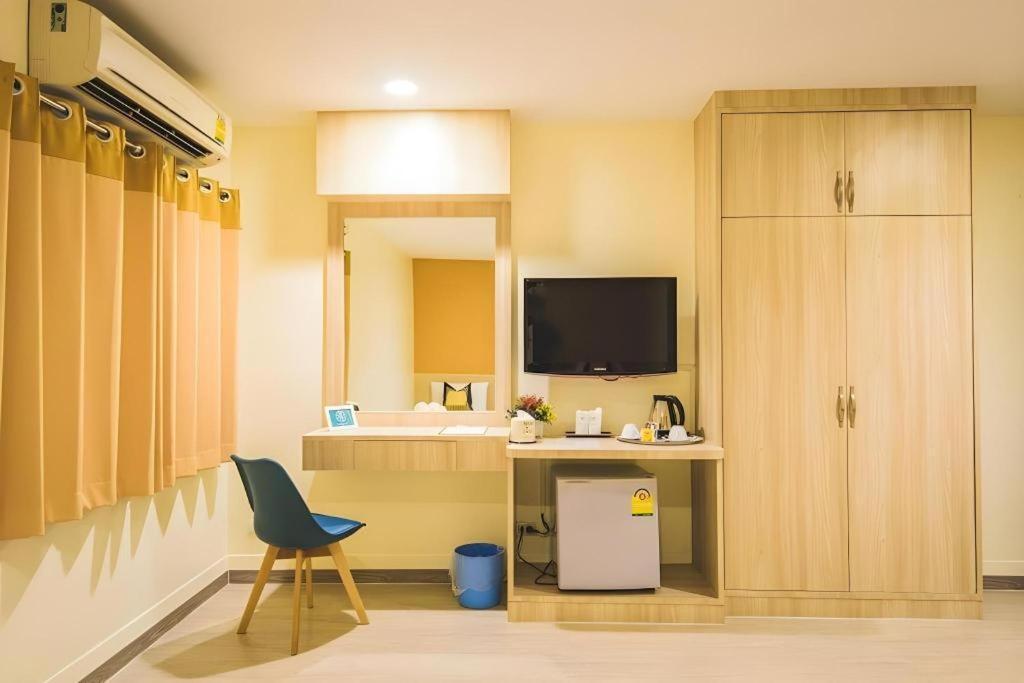 New Suanmali hotel Bangkok Bagian luar foto