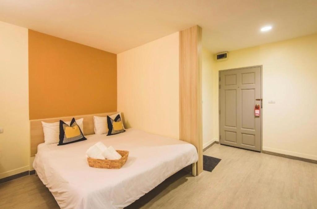 New Suanmali hotel Bangkok Bagian luar foto