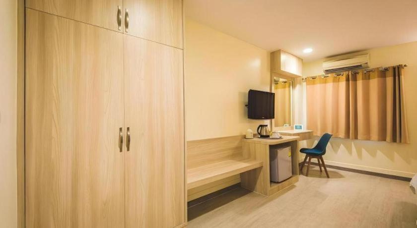 New Suanmali hotel Bangkok Bagian luar foto