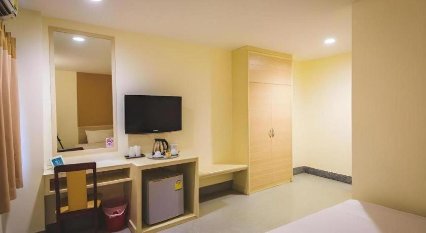 New Suanmali hotel Bangkok Bagian luar foto