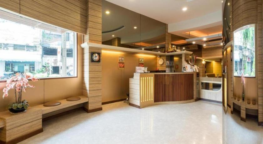 New Suanmali hotel Bangkok Bagian luar foto