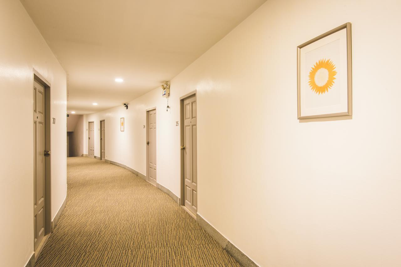 New Suanmali hotel Bangkok Bagian luar foto